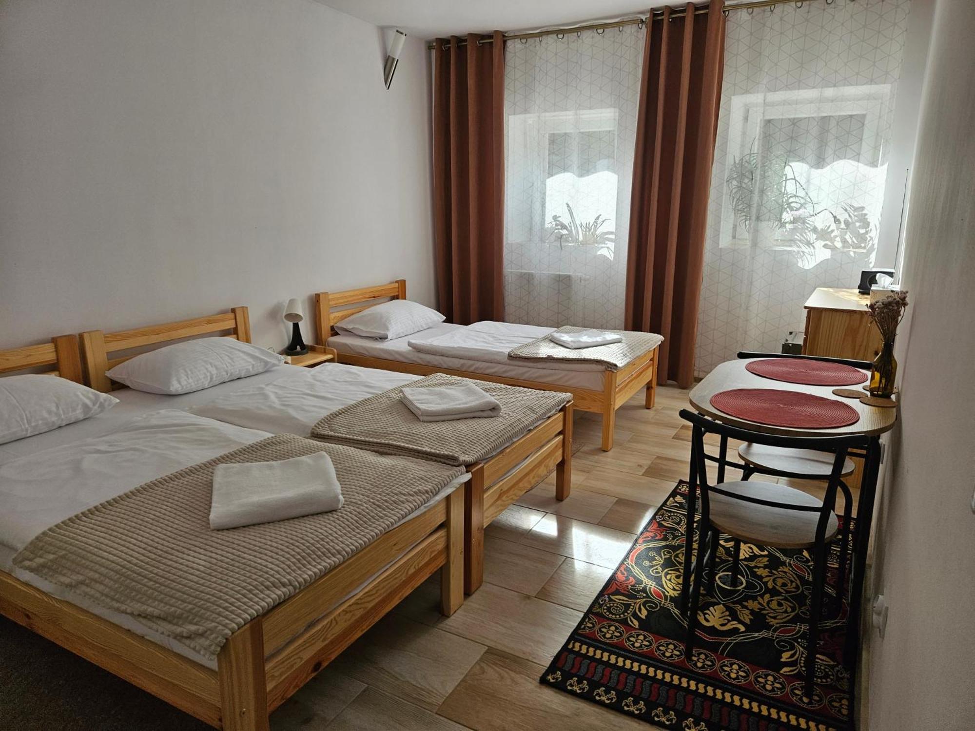 Noclegi U Przewodnikow - Zwiedzaczek Lubawka Bilik gambar